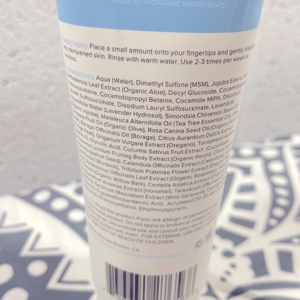 Cosmedica 2.5% glycolic facial scrub - Picture 5 of 8